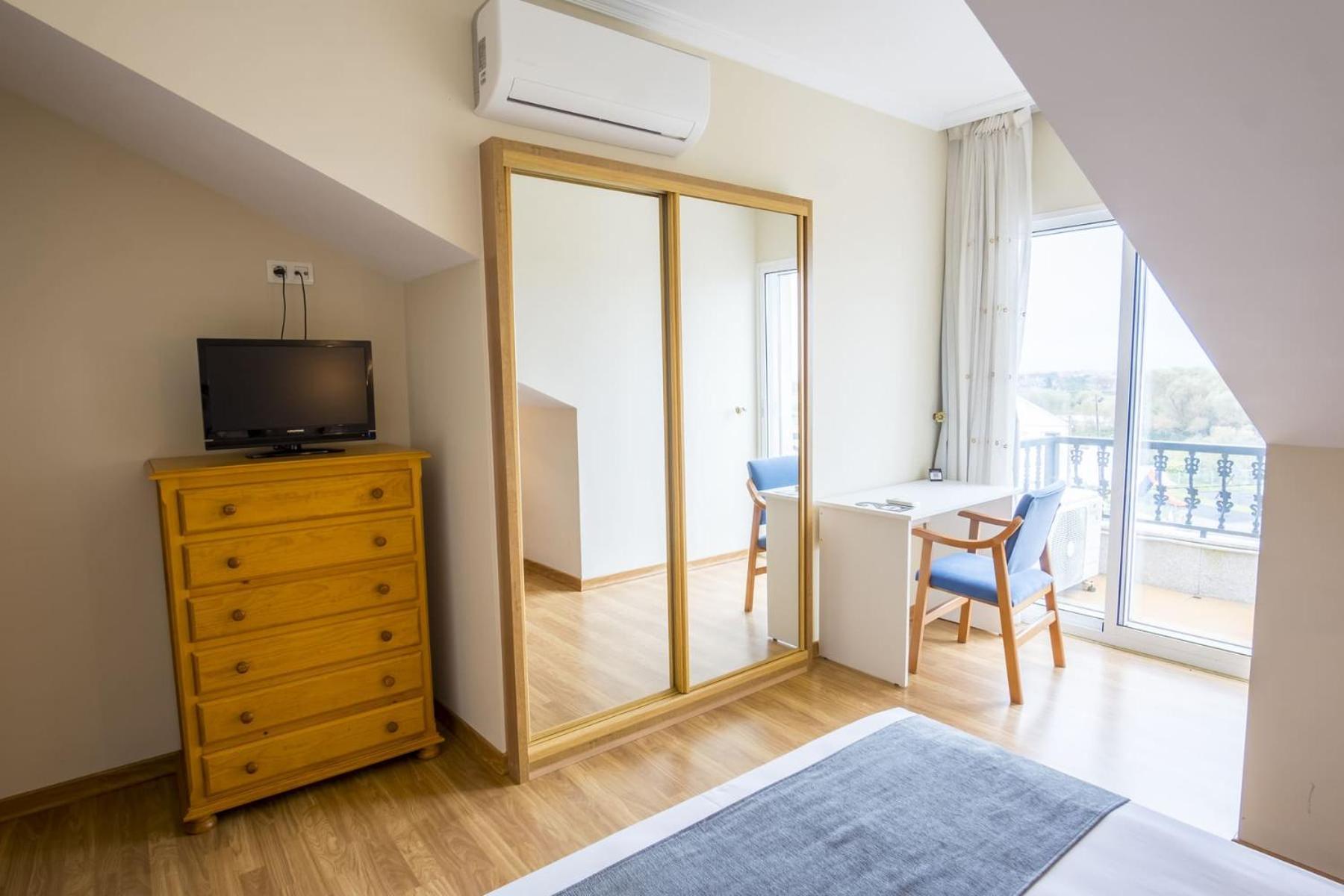 Alda Alpina Hotel Villanueva De Arosa Eksteriør billede